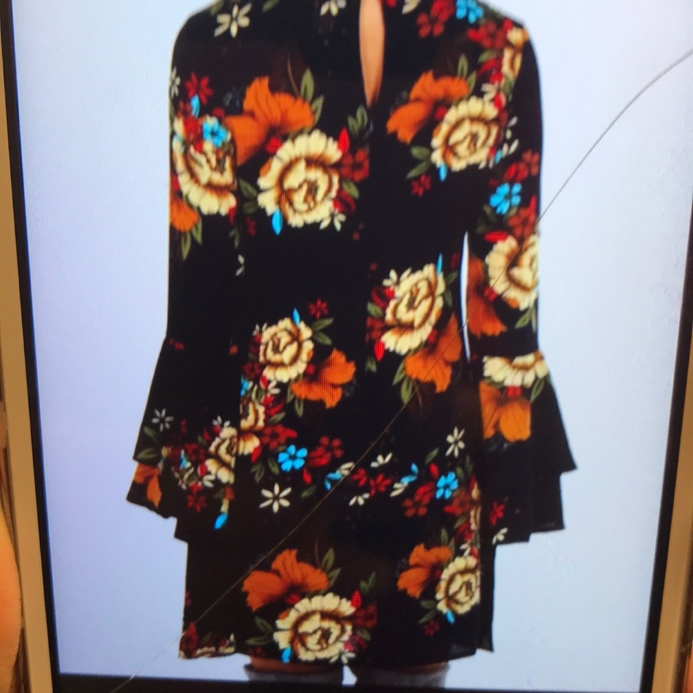 Dress - Picture 2 of 2